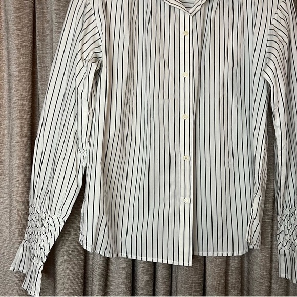NWT Gap White and Black Striped Collared Button Up Long Sleeve Top Size Small - Picture 4 of 14